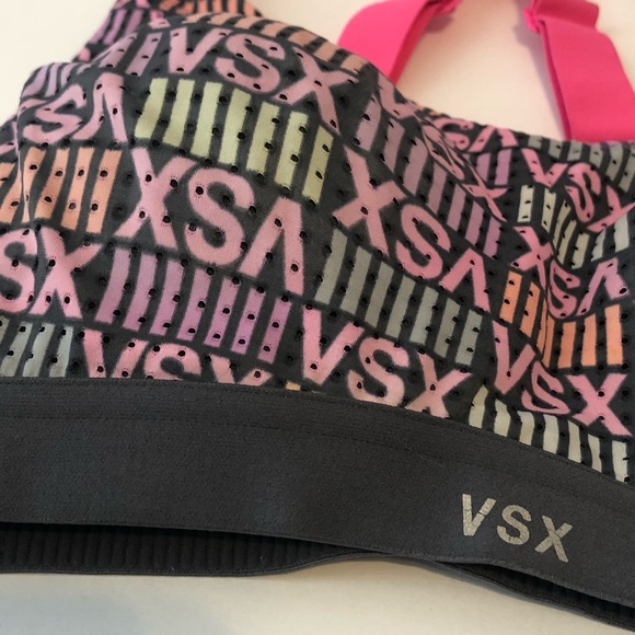 Victoria’s Secret Sport sports bra 32c - Picture 2 of 6